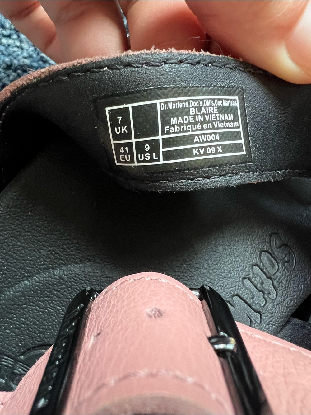 DO NOT BUY ON HOLD FOR @/MIZZKEMP ONLY DR. MARTENS SANDALS - Picture 7 of 7